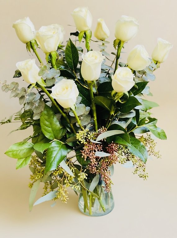 Long-Stemmed White Roses Delight!
